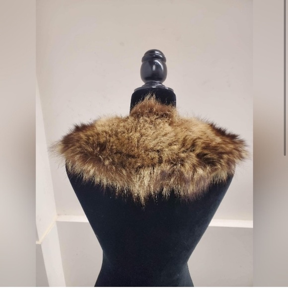 Real Fur Collar - Picture 2 of 4